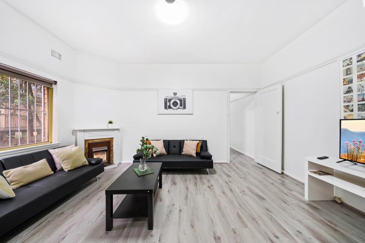 Burwood New 2 Bedroom 2 Bathroom Apartment Sidney Dış mekan fotoğraf